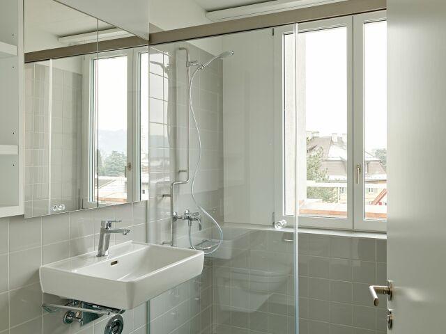 Apartment mieten in Einigen, Zürich
