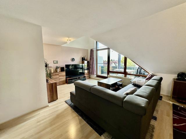 Dachgeschosswohnung kaufen in Siegelsbach, Landkreis Heilbronn