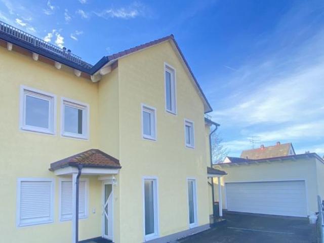 Wohnung kaufen in Rednitzhembach, Bayern