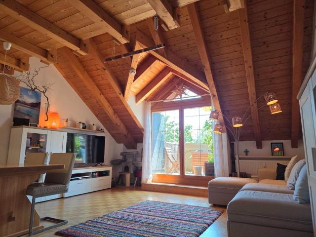 Wohnung kaufen in Putzbrunn, Bayern
