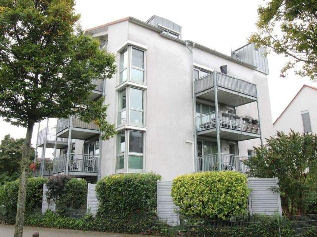 Wohnung kaufen in Neuostheim/Neuhermsheim, Mannheim