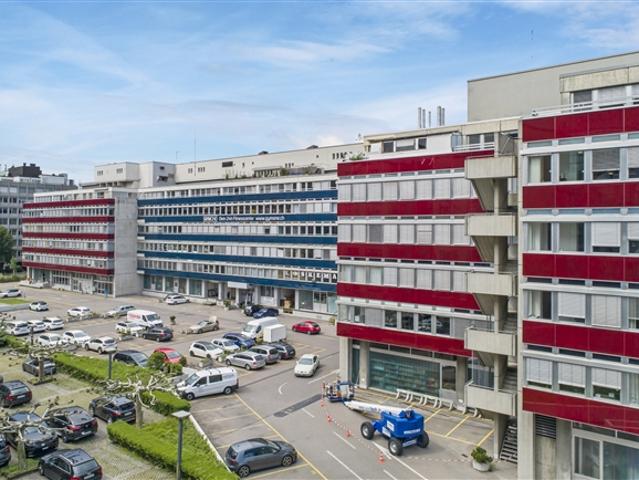 Büro mieten in Einigen, Zürich