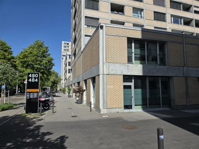 Büro mieten in Einigen, Zürich
