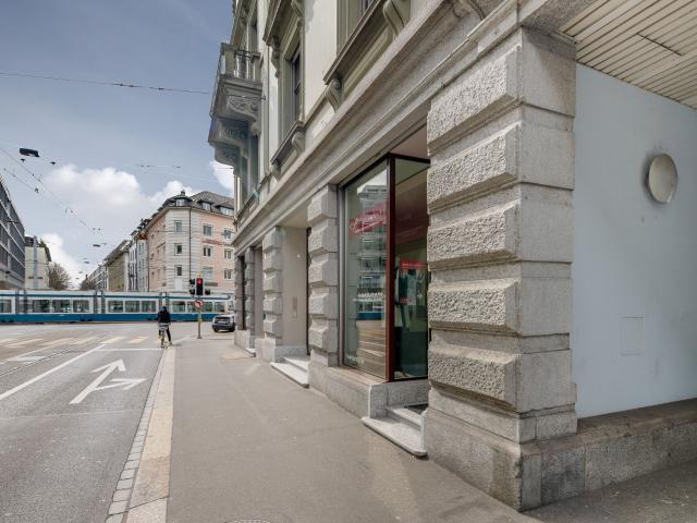 Büro mieten in Einigen, Zürich