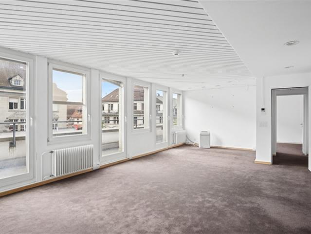 Büro mieten in Einigen, Zürich