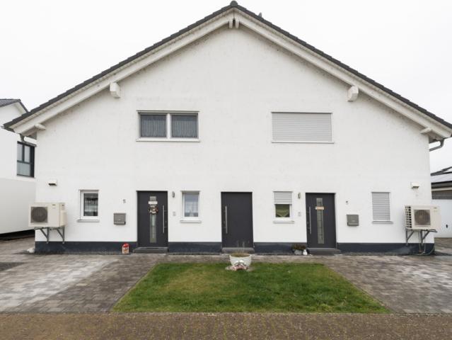 Doppelhaushälfte kaufen in Grolsheim, Rheinland-Pfalz