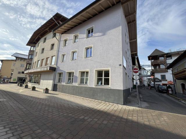 Büro mieten in Esplanade, Zell am See