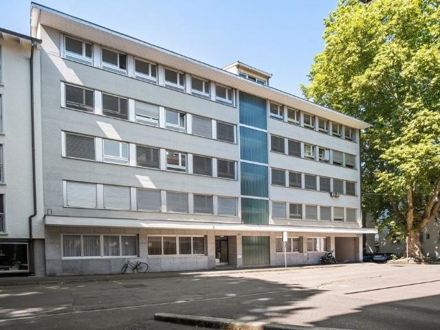 Büro mieten in Einigen, Zürich
