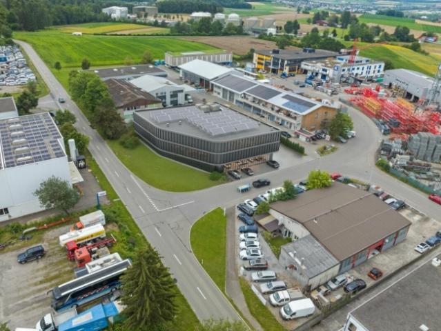 Gewerbe kaufen in Rümlang