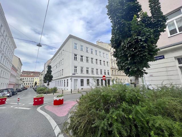 First Floor kaufen in Wien