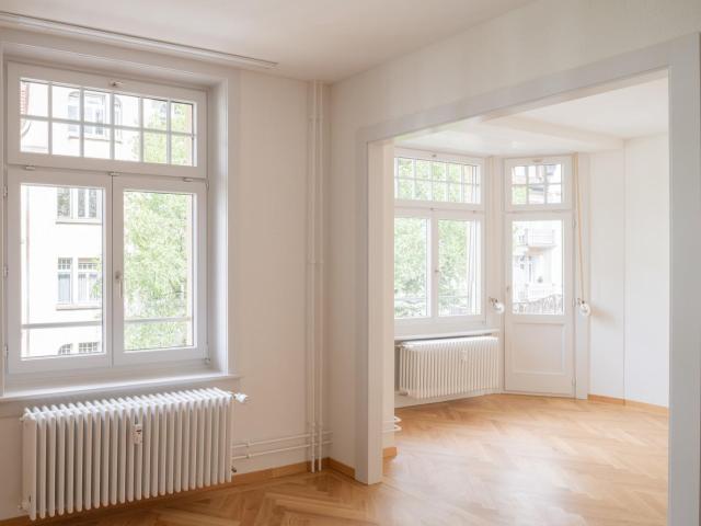 Immobilie kaufen in Einigen, Zürich