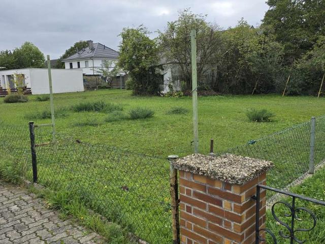 Erdgeschosswohnung kaufen in Berghausen, Römerberg