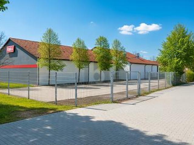 Erdgeschosswohnung kaufen in Trotha, Halle