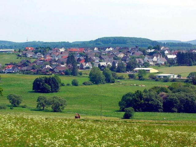 Erdgeschosswohnung kaufen in Fehl-Ritzhausen, Westerwaldkreis