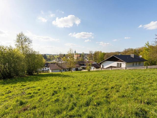 Erdgeschosswohnung kaufen in Egglkofen, Bayern