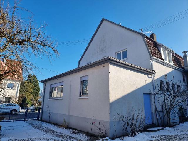 Erdgeschosswohnung kaufen in Neuburgweier, Rheinstetten