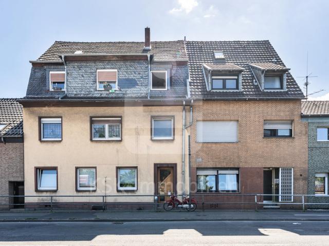 Mehrfamilienhaus kaufen in Chorweiler, Köln