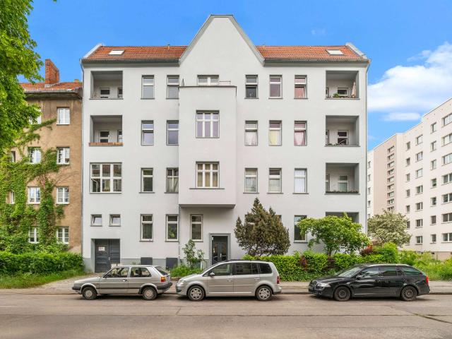 Mehrfamilienhaus kaufen in Pankow, Berlin