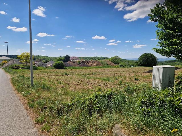 Erdgeschosswohnung kaufen in Hillscheid, Westerwaldkreis