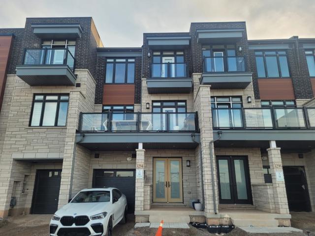 House for rent in Oakville, Ontario