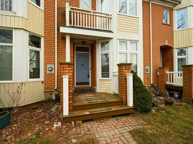 House for rent in Oakville, Ontario