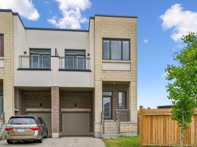 House for rent in Oakville, Ontario