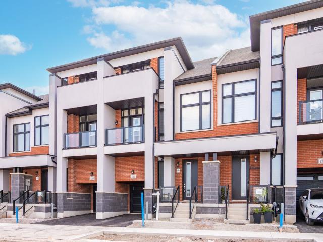 House for rent in Oakville, Ontario