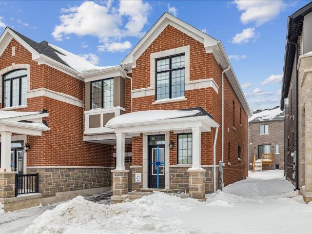 House for rent in Oakville, Ontario