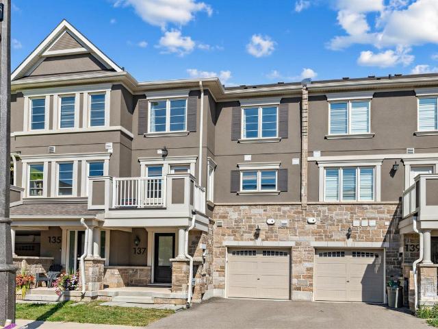 House for rent in Oakville, Ontario