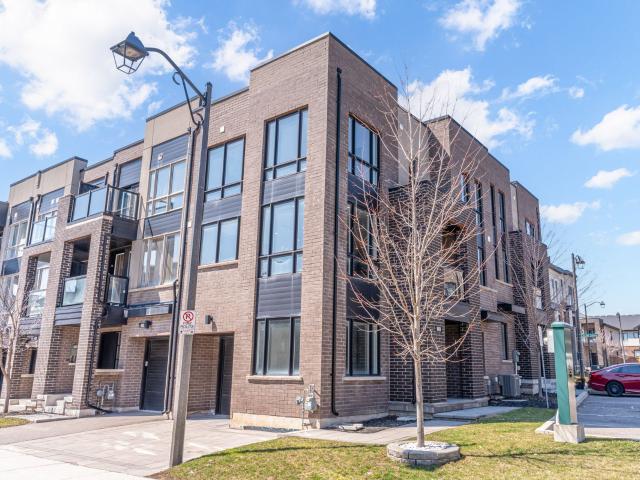 House for rent in Oakville, Ontario
