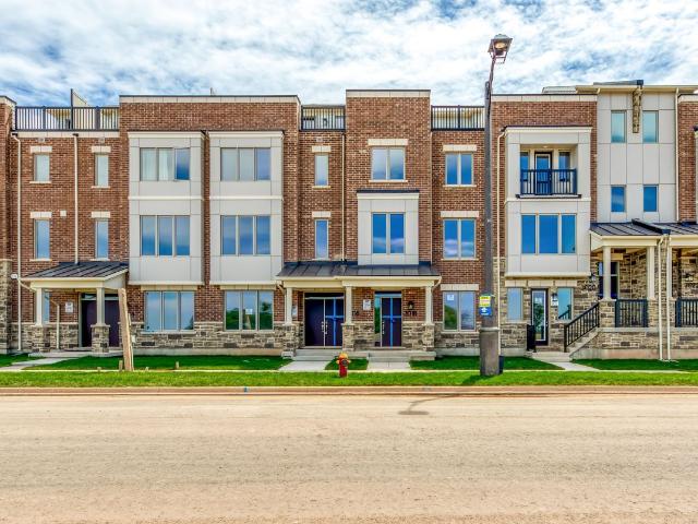 House for rent in Oakville, Ontario