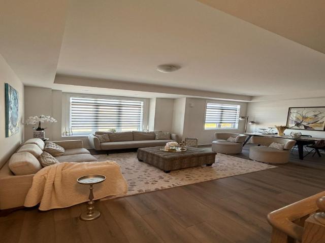 House for rent in Oakville, Golden Horseshoe