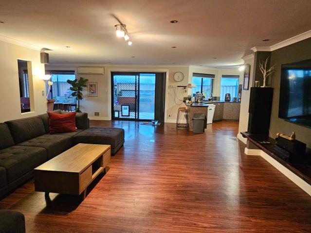 Room for rent in Atwell, Western Australia