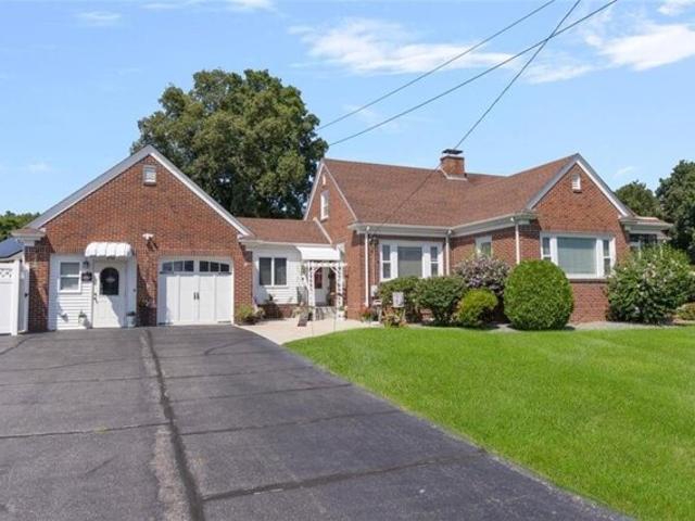 House for sale in Johnston, Rhode Island
