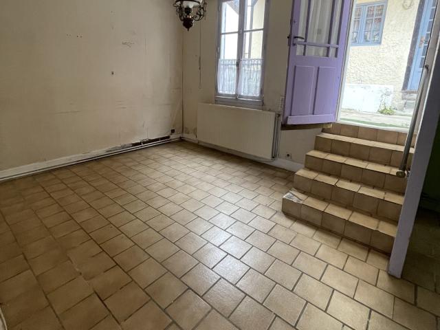Maison vente à Bourges, Léré