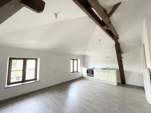 Studio location à Saint-Jean-d'Ardières, Belleville-en-Beaujolais