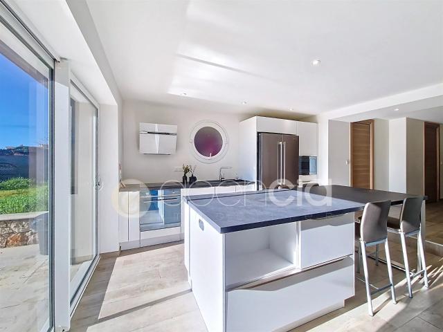Appartement vente à Grasse, Spéracèdes