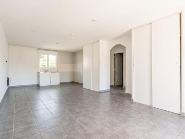 Appartement vente à La Tour-du-Pin, Vézeronce-curtin