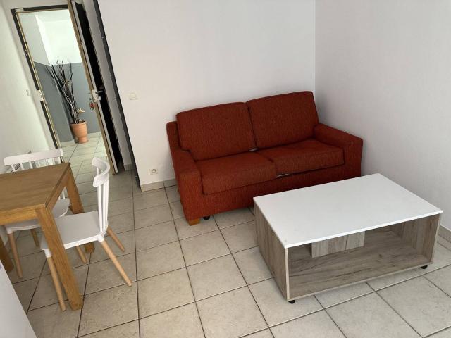 Studio location à La Coueste, Aubagne