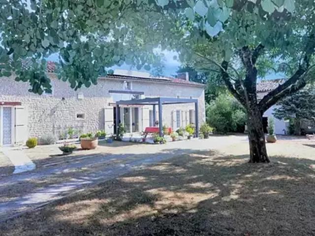 Maison vente à Angoulême, Aubeterre-sur-dronne