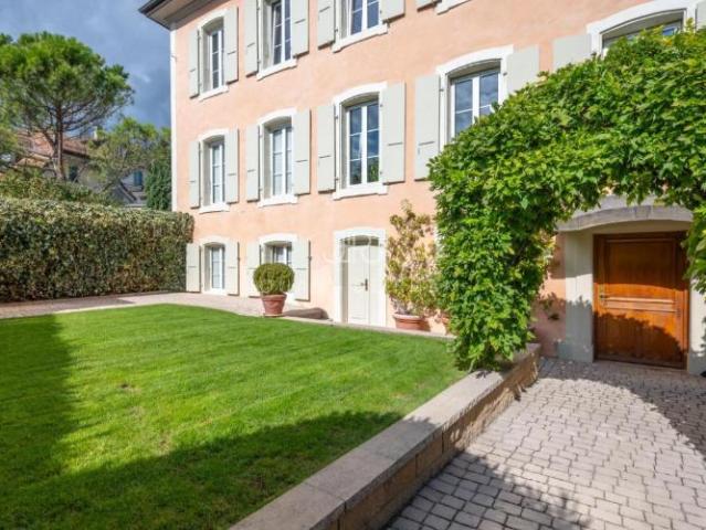 Haus kaufen in Aubonne, Waadt