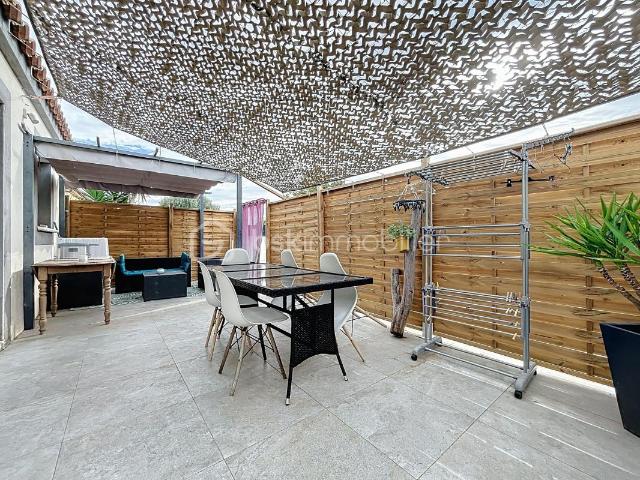 Maison vente à Nîmes, Aubord