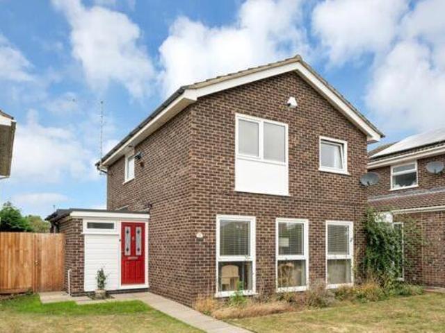 House for sale in Hampton Green, Cambridgeshire