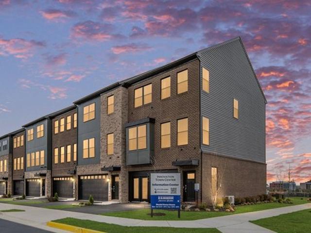 Townhouse for sale in Virginia