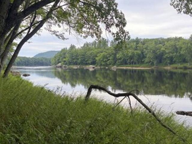 Land for sale in Peru, Oxford County