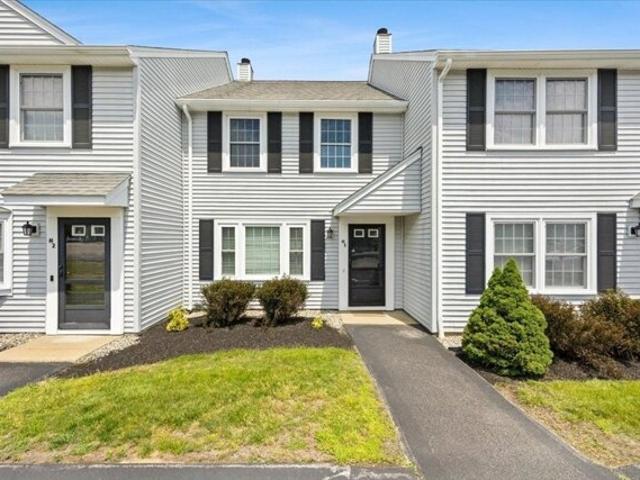 Condo for sale in Whitman, Massachusetts