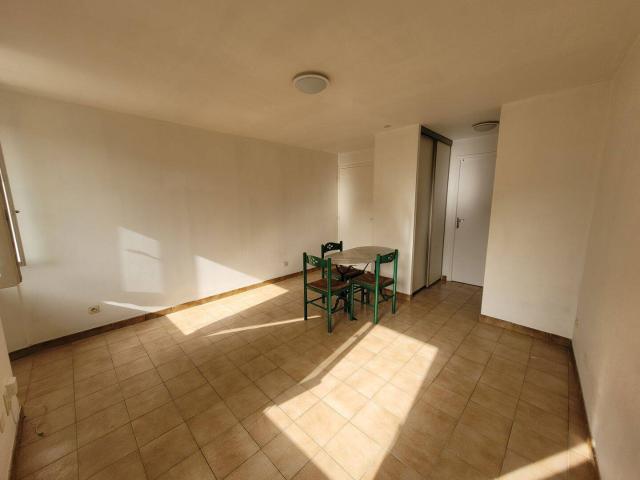 Studio location à A Bégué, Auch
