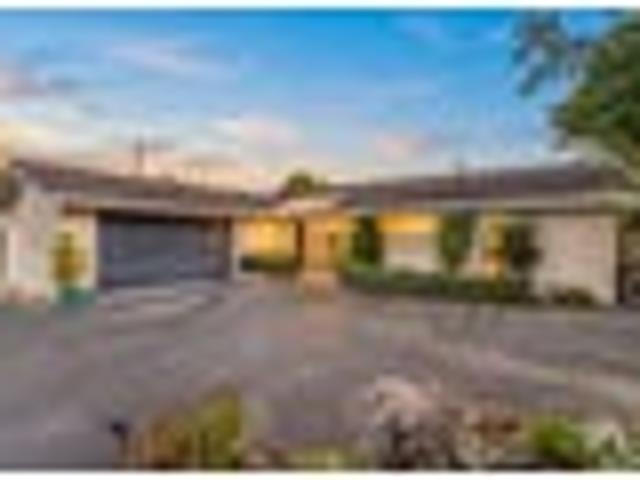 House for sale in Chaslands, Canterbury