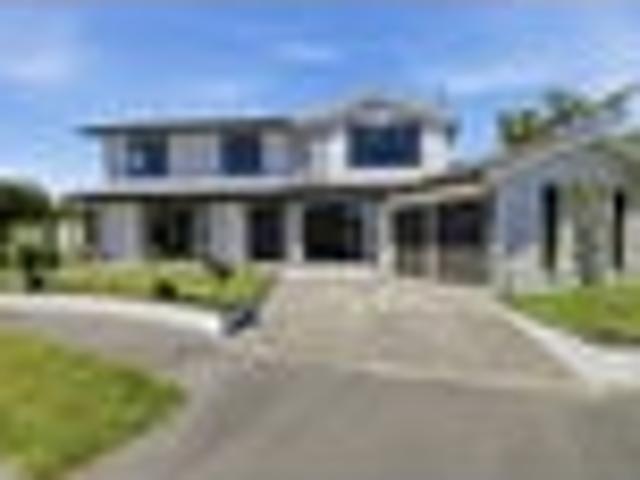 House for sale in Chaslands, Canterbury