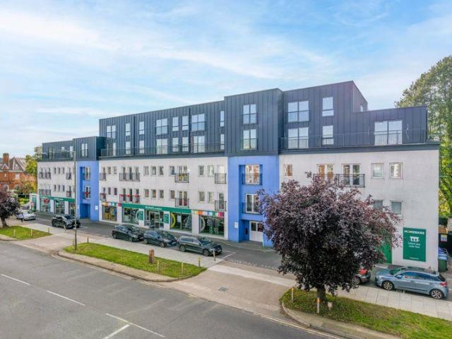 House for rent in Blackhills, Surrey